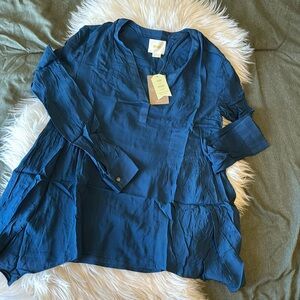 A n t h r o p o l o g i e • Flowy peplum blouse